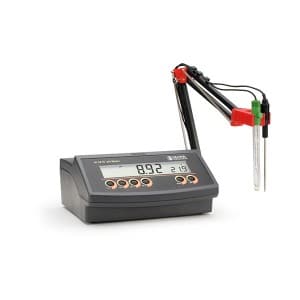 HI-2210 Benchtop pH Meter with pH-Temp Electrode